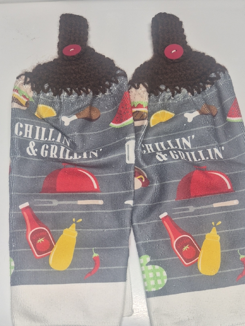 Chillin' & Grillin' Kitchen Hanging Towel Set - Gray with Red & Yellow Accents